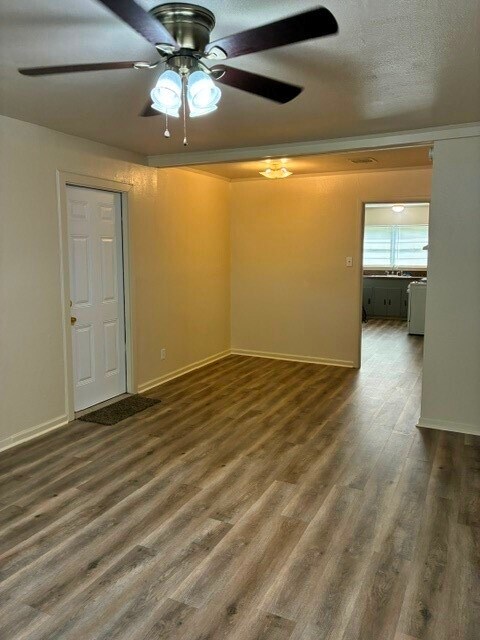 Building Photo - 1805 Thelma Ln