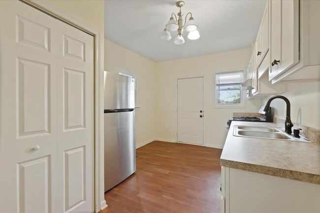 Building Photo - Coming Soon Spacious Four Bedroom Beauty L...