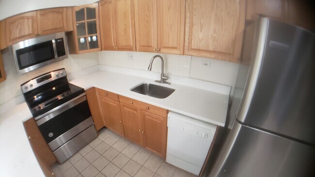 Building Photo - 1130 Dunlop Ave