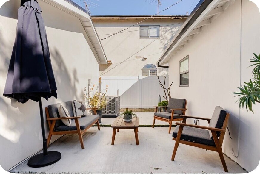 Front yard patio - 12812 Greene Ave