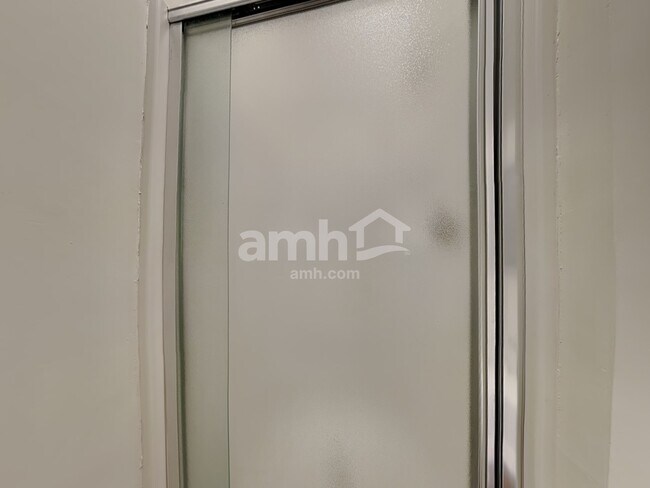 Building Photo - 3471 Erin Glen NW