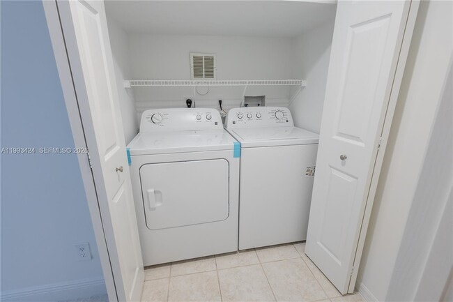 Building Photo - 719 NW 208th Way