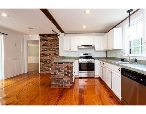 Building Photo - 87 High St