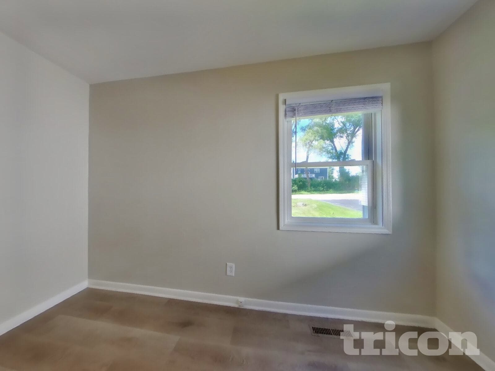 Building Photo - 9119 Memory Trail