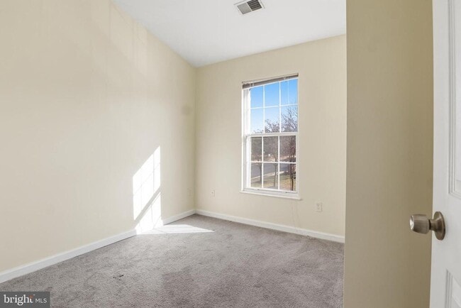 Building Photo - 6203 Abbottsbury Row