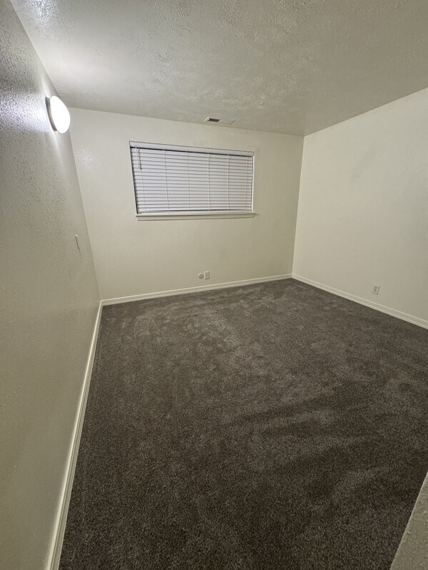 Building Photo - 95 S 600 E