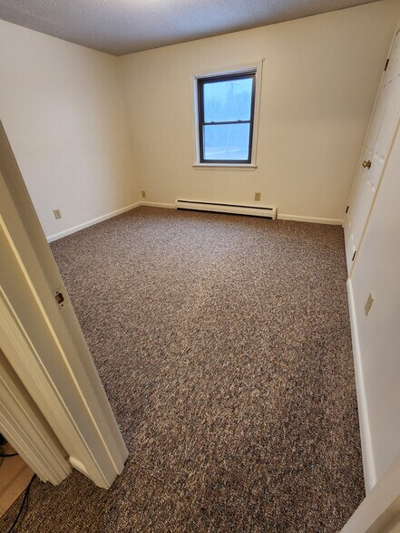 Building Photo - 1374 Bucksport Rd