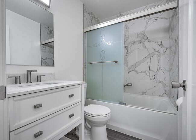 Building Photo - Charming & Bright 3?Bed • 2?Bath Family Ho...