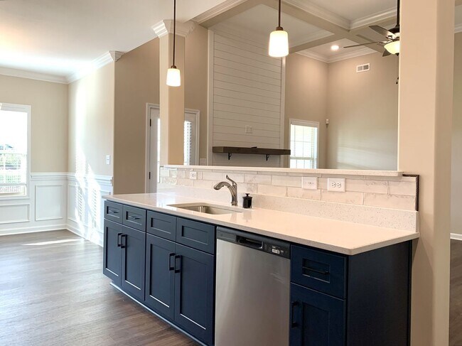 Building Photo - 732 Boreal Wy