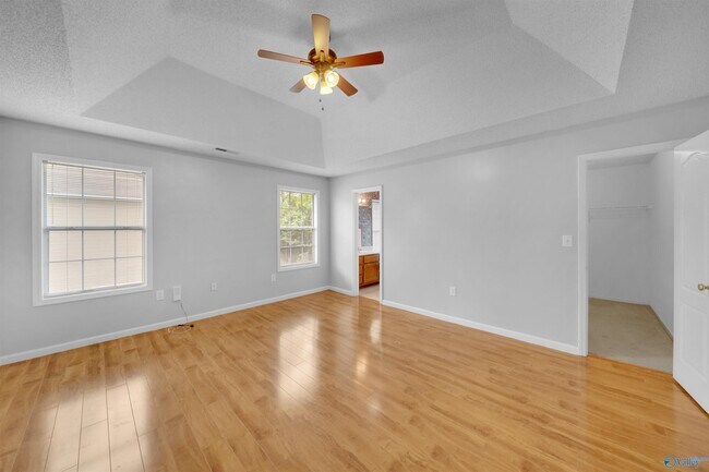 Building Photo - 103 Sunset Blvd