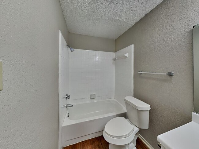 Building Photo - 8513 Gatlinburg Dr