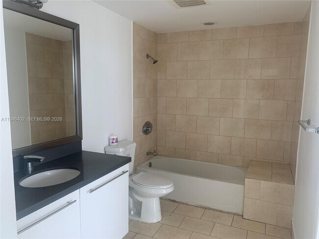 Building Photo - 90 SW 3rd St