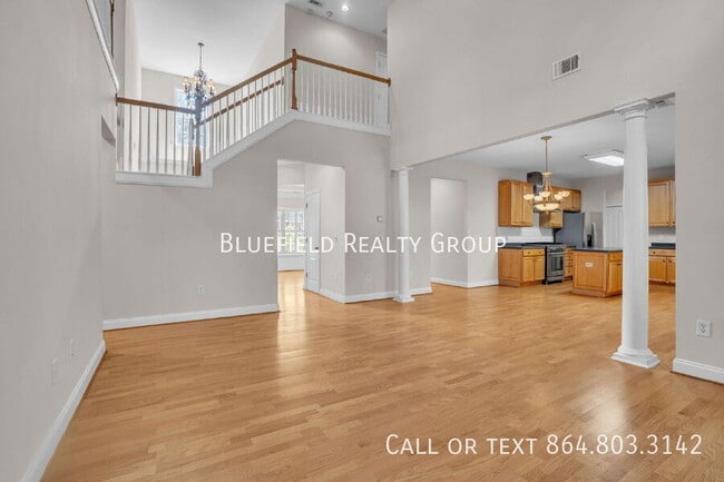 Building Photo - 343 Rhapsody Ln