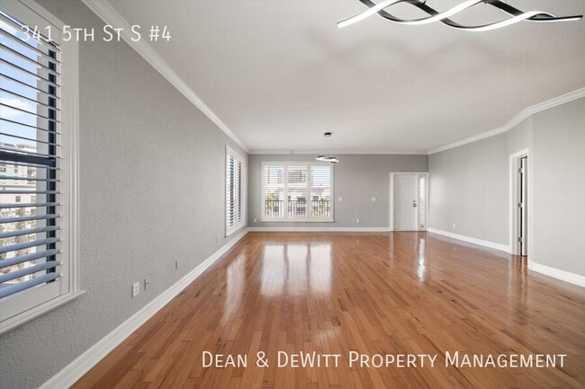 Building Photo - 341 5th St S