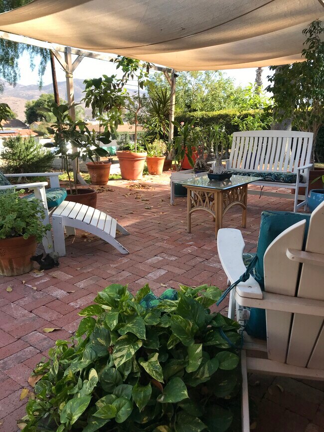 Building Photo - 632 Maria Ave