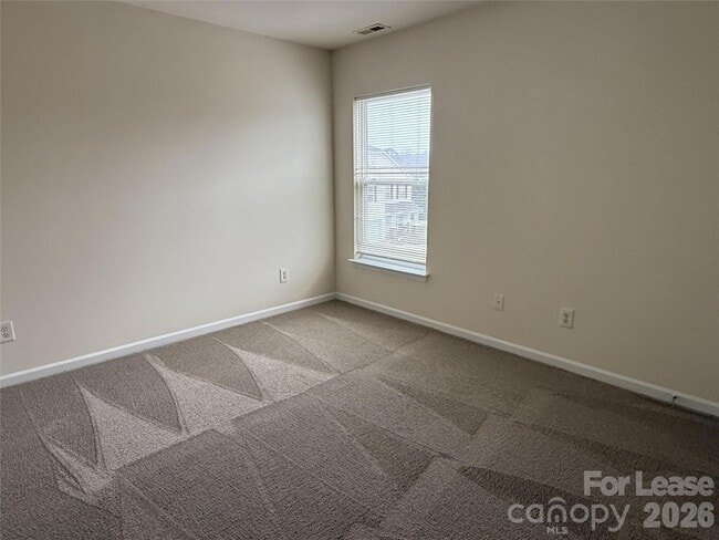 Building Photo - 1420 Ladora Dr