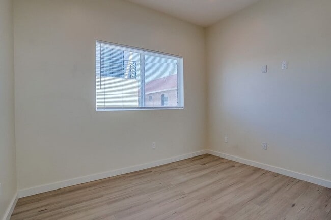 Building Photo - 4636 Lomita St