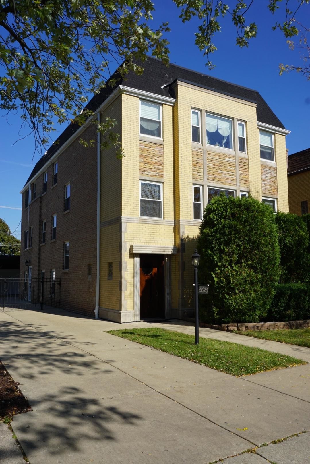 Newly rehabbed 3 Flat - 6626 W Devon Ave