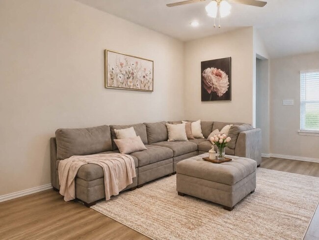 Building Photo - 16603 Villa Del Luna Ln