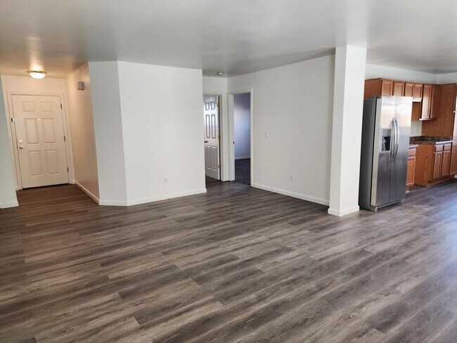 Building Photo - 3 bedroom Home For Rent in North Valleys area