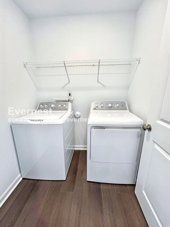 Building Photo - 612 Roy Adams Rd