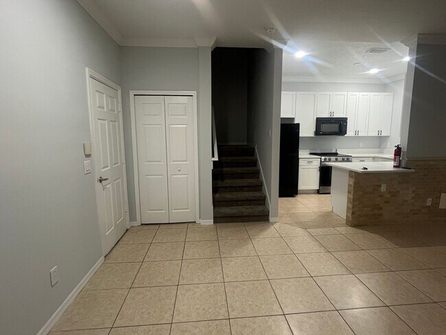 Building Photo - 1520 Retreat View Cir