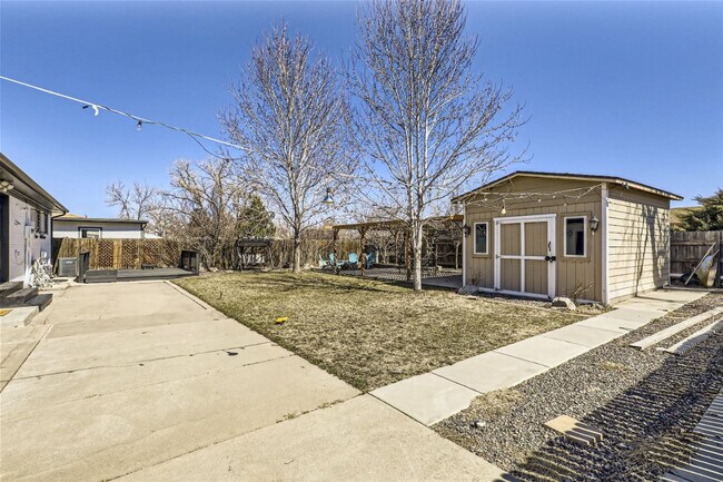 Building Photo - 5504 Troy St