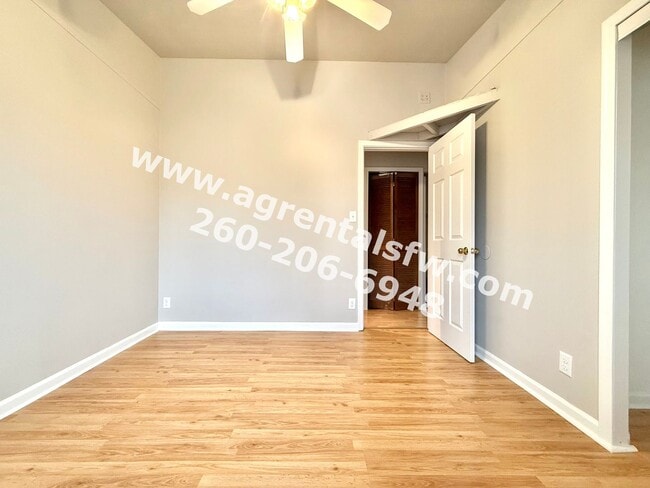 Building Photo - 3 Bedroom House