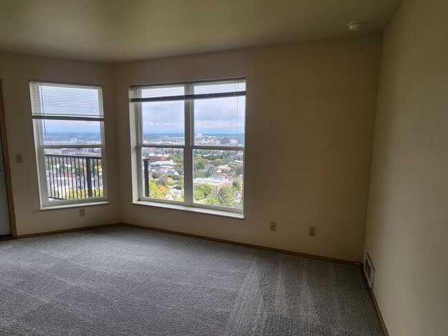 Building Photo - 424 NW Uptown Terrace