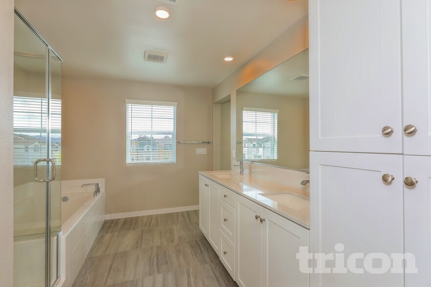 Building Photo - 31631 Willowood Way