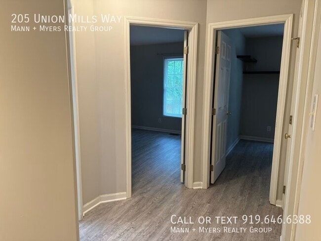 Building Photo - 205 Union Mills Way