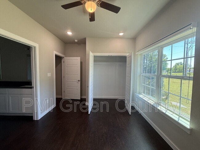 Building Photo - 13523 S Mingo Rd
