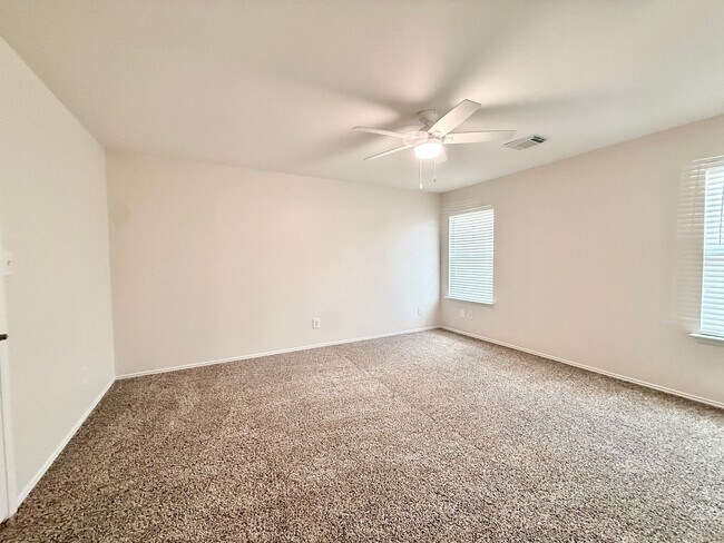 Building Photo - Elegant 3/2/2 w/ Study Home in Westminster...