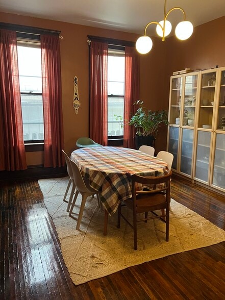 Dining Room1 - 1370 Forsythe Ave