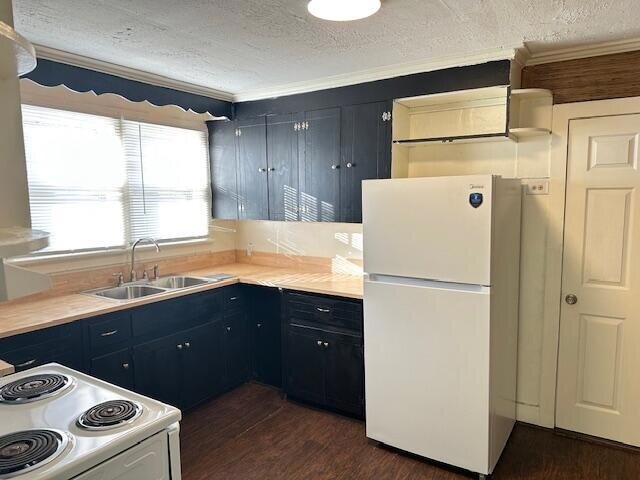 Building Photo - 897 2nd St NE