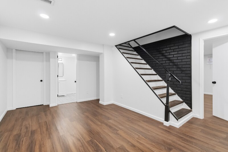 Building Photo - 3601 Mack Rd