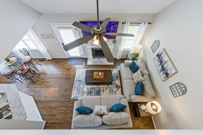 Building Photo - 13 Windfield Dr