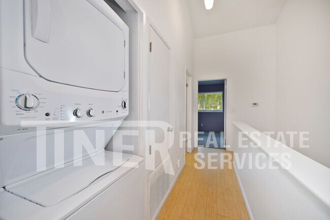 Building Photo - 9118 Madison Green Ln