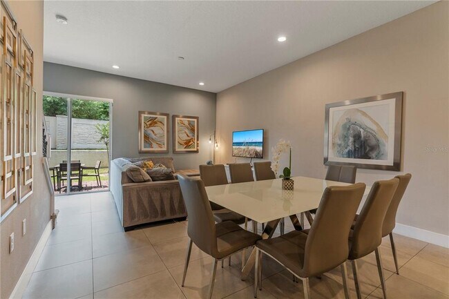 Building Photo - 2664 Sunrise Shores Dr