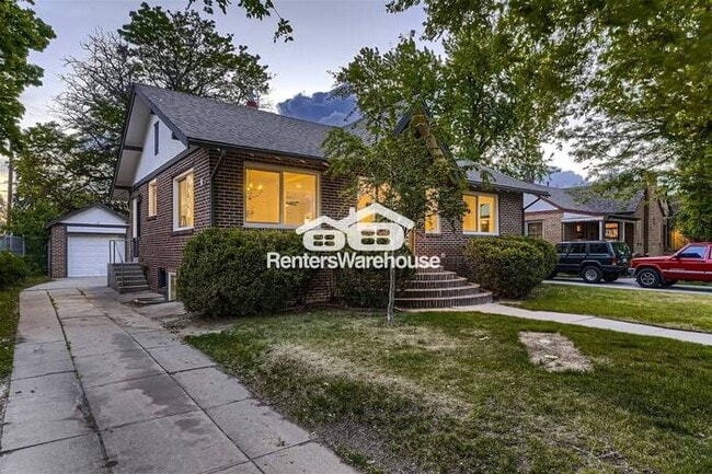 Building Photo - 12-17 MONTH LEASE! Available now! Light An...