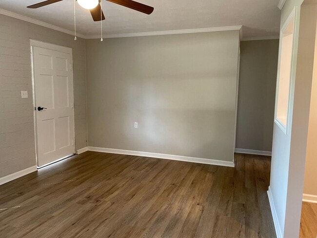 Building Photo - Updated Two Bedroom Duplex in Lincolnton