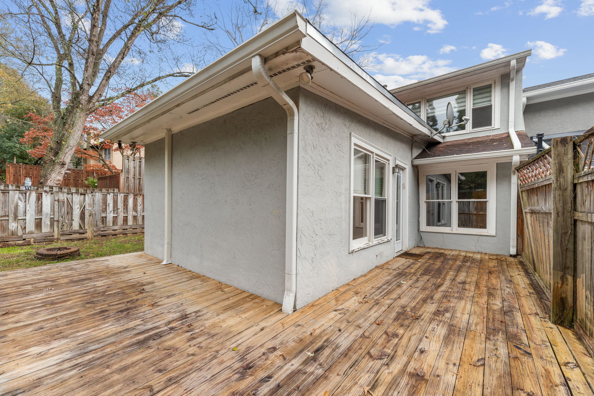 Back Deck for Relaxing or Grilling - 1486 Briaroaks Trl NE