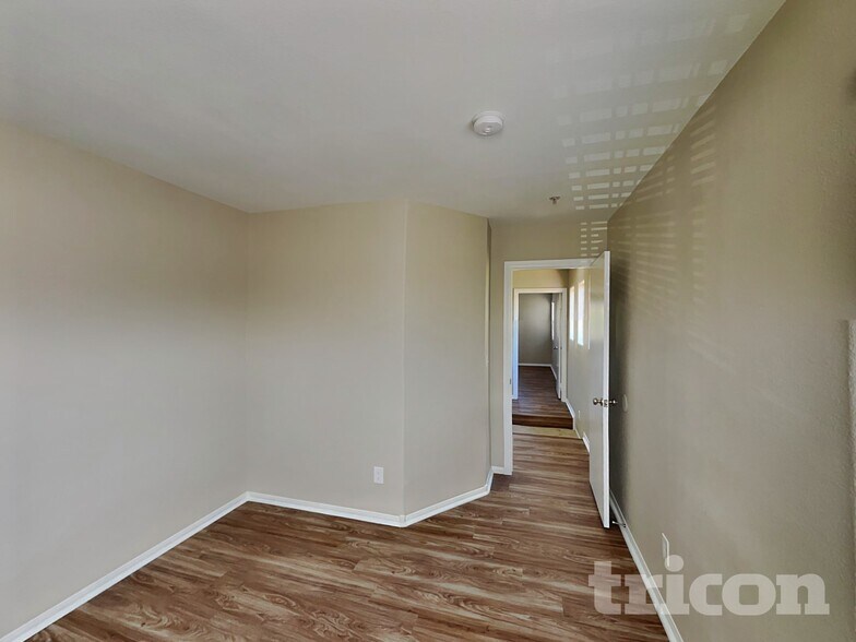 Building Photo - 2922 Trembling Hill Ave