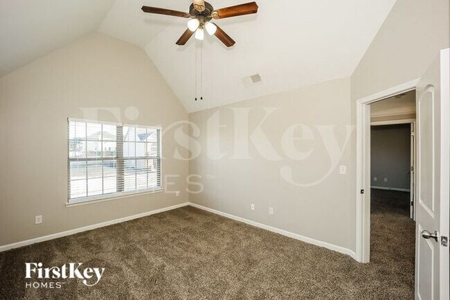 Building Photo - 9172 Overlook Dr