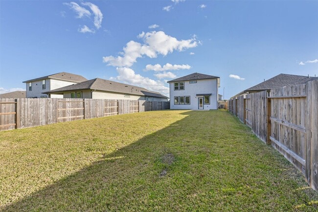 Building Photo - 5723 Madden Ln