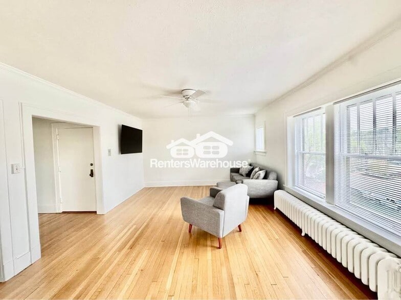 Building Photo - 3612 Ingersoll Ave