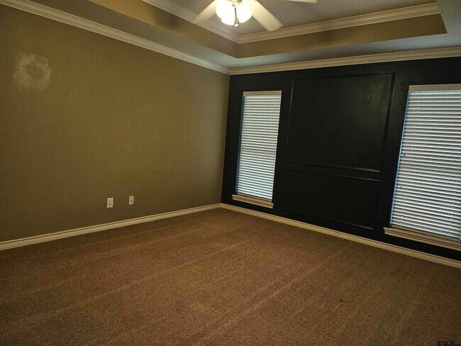 Building Photo - 9382 Gaelic Hills Dr