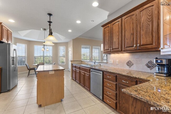 Building Photo - 4122 Candlewood Cir