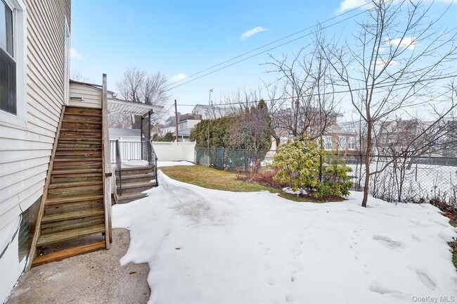 Building Photo - 4 Amackassin Terrace