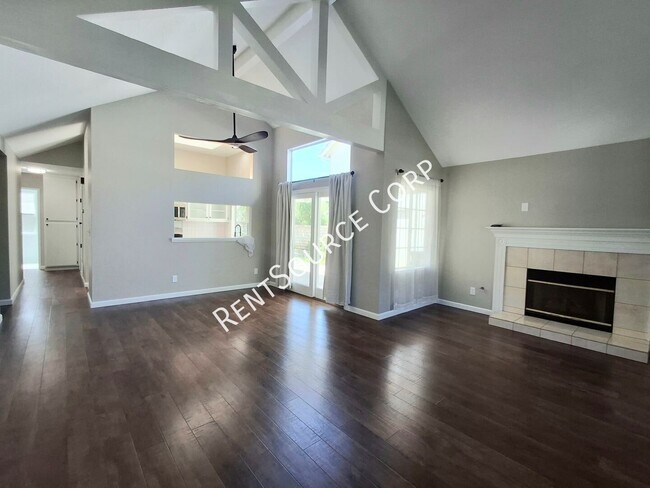 Building Photo - 23910 Clayton Ct